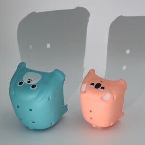 Vasos apilables de animales